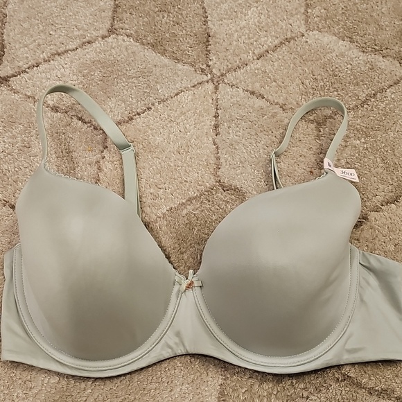 NWOT VS bra - Picture 1 of 1